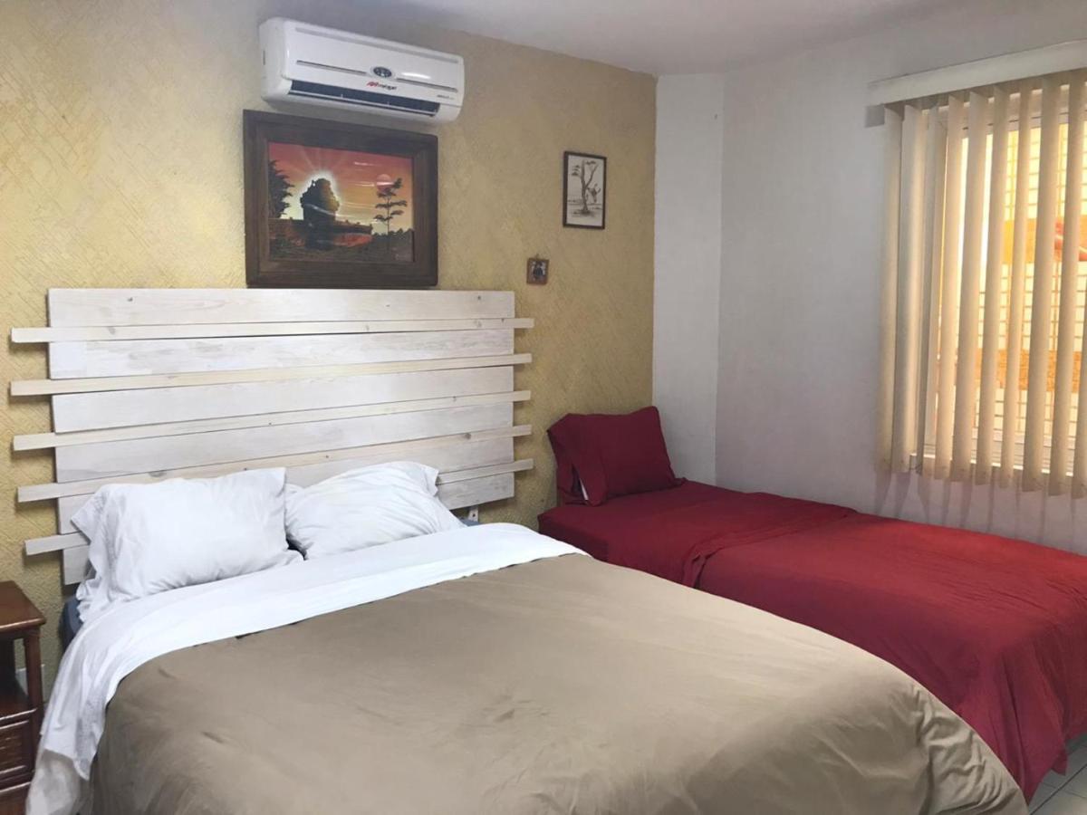 Отель Casa D Miros Familias , Grupos Y Empresas Max 20 P Гвадалахара Экстерьер фото